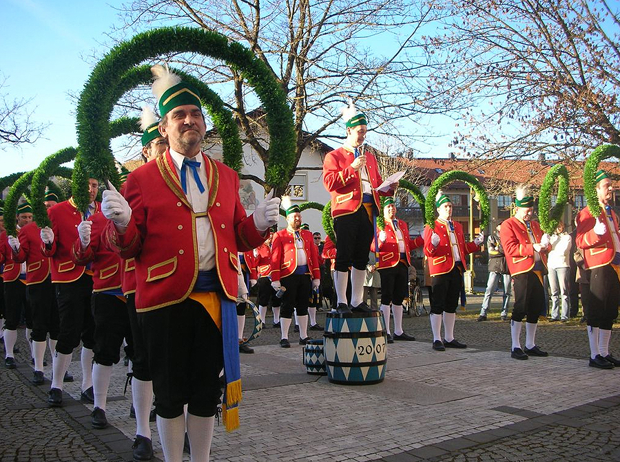 © by Knappenverein Peissenberg - 25.01.2014 Schäfflertanz für den Knappenverein